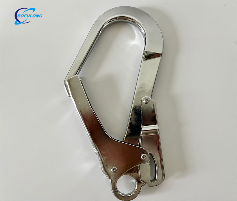 South American popular forged hook spring self-locking hook safety belt hook